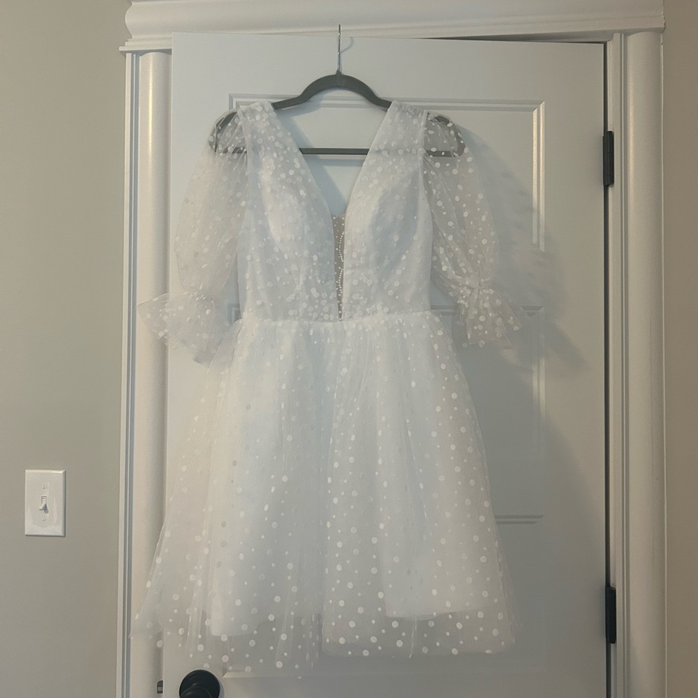 Polka Dot White Puff Sleeve Dress